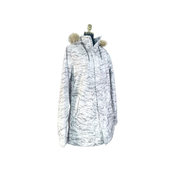 Volcom Snowboard Jacket - Women's XL - Picture 5 of 9